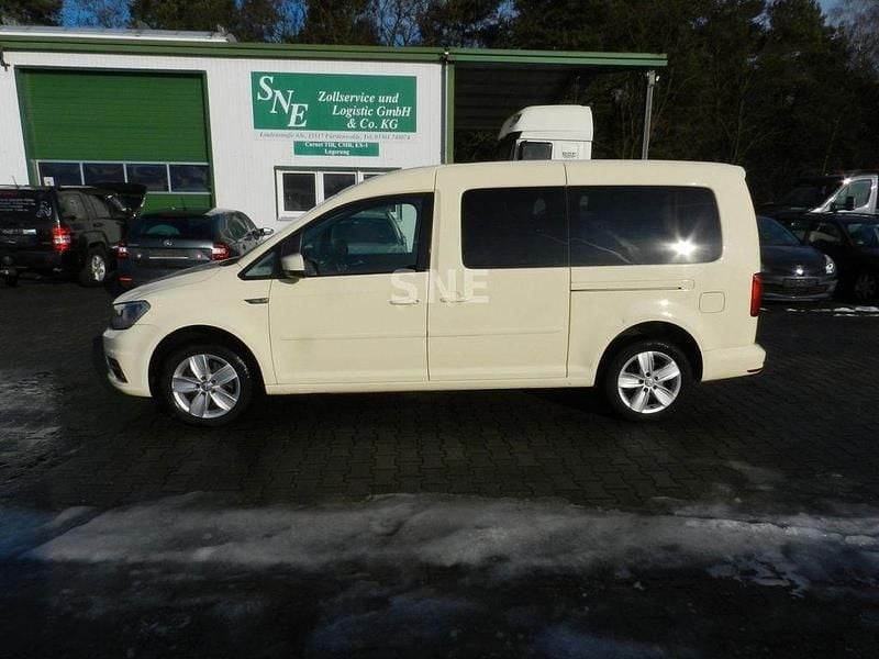 Gelb Gebraucht 2018 VW Caddy Maxi Comfortline Van / Kleinbus | 6.890 € (Fairer Preis) - Bild 1/4