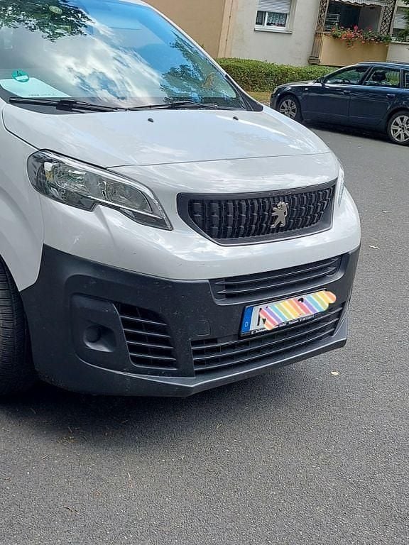 Weiß Gebraucht 2022 Peugeot Expert S Van | 19.990 € (Fairer Preis) - Bild 1/4