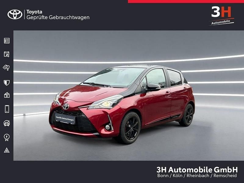 Tokiorot perleffekt / mysticschwarz mica Gebraucht 2018 Toyota Yaris Basis Limousine | 14.490 € (Teuer) - Bild 1/4