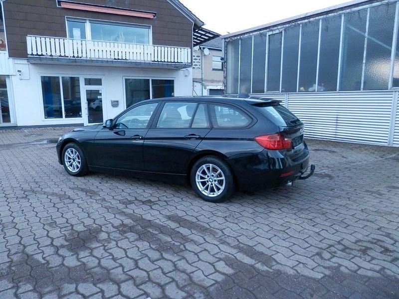 Gebraucht BMW 320 184 PS (135 kW) 2014 Schwarz Kombi