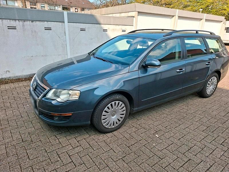 Usata VW Passat 122 CV (89 kW) 2009 Grigio Station wagon
