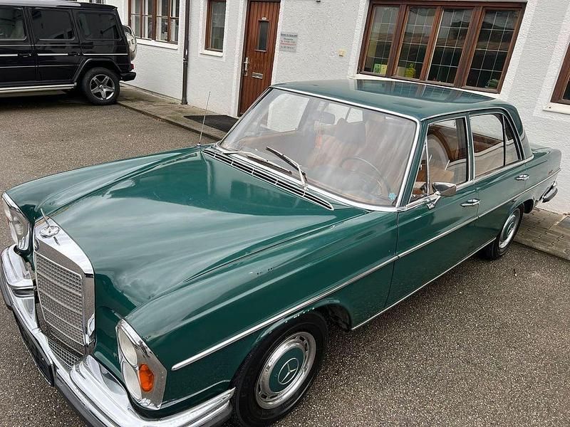 Gebraucht Mercedes 280 140 PS (102 kW) 1969 Grün Limousine