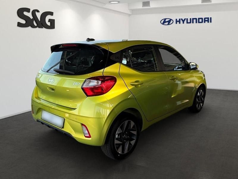 Neu Hyundai i10 Trend 63 PS (46 kW) 2025 Met (gelb Kleinwagen