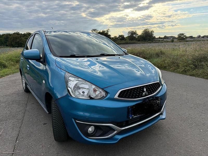 Blau Gebraucht 2016 Mitsubishi Space Star Kleinwagen | 6.299 € (Etwas zu teuer) - Bild 1/4