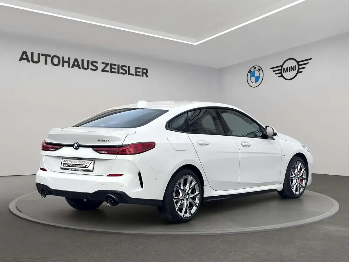 Gebraucht BMW 220 Gran Coupé M Sport 178 PS (130 kW) 2024 Weiß Coupé