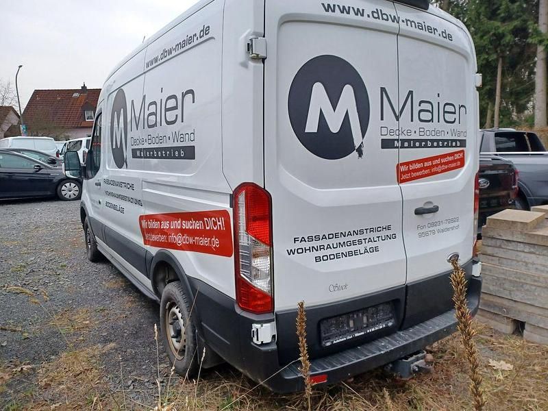 Gebraucht Ford Transit Trend 105 PS (77 kW) 2020 Weiß Van / Kleinbus