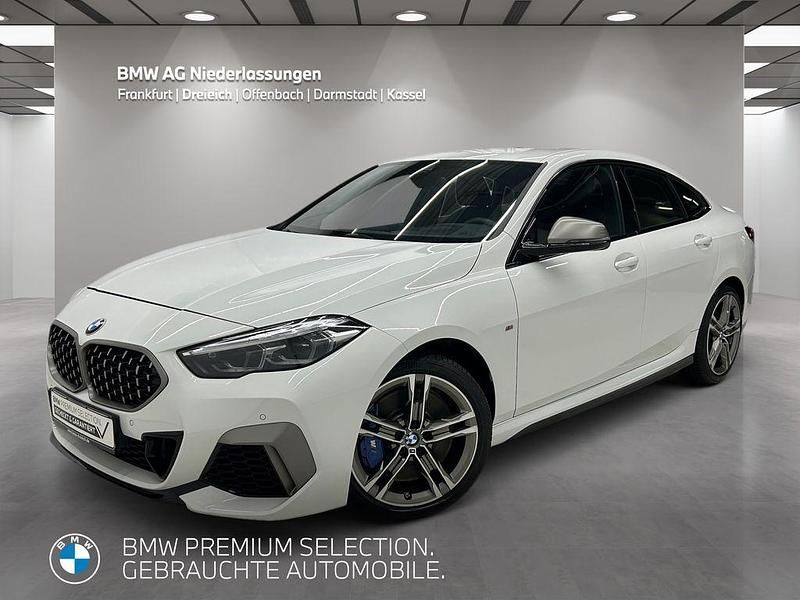Weiß Gebraucht 2024 BMW M235 Comfort Edition Coupé | 40.450 € (Fairer Preis) - Bild 1/4