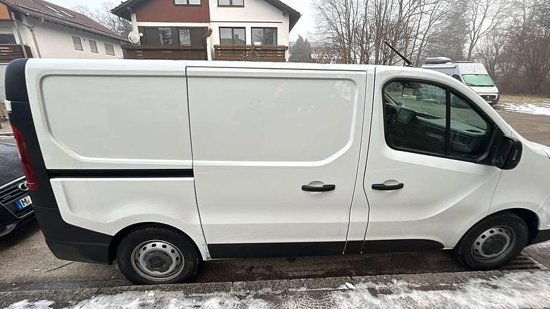 Weiß Gebraucht 2025 Nissan Primastar N-Connecta Van / Kleinbus | 36.000 € (Fairer Preis) - Bild 1/4