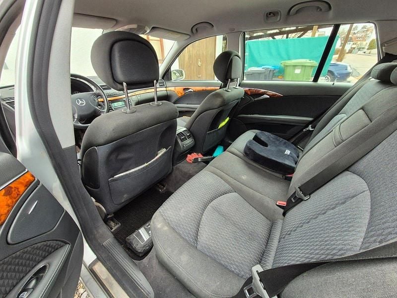 Gebraucht Mercedes E200 Elegance 163 PS (119 kW) 2006 Silber Kombi
