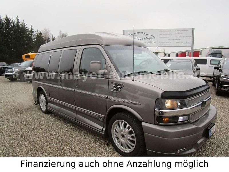 Grau Gebraucht 2014 Chevrolet Express SE Van / Kleinbus | 39.980 € - Bild 1/4
