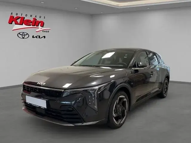 Gebraucht Kia K4 Premium 150 PS (110 kW) 2025 Grau Limousine