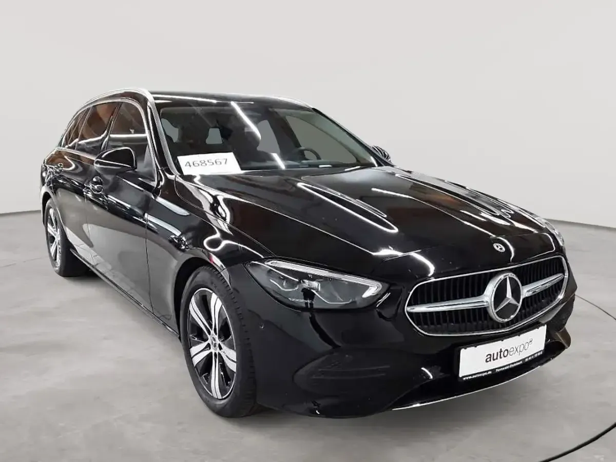 Gebraucht Mercedes C200 Avantgarde 163 PS (119 kW) 2023 Kombi