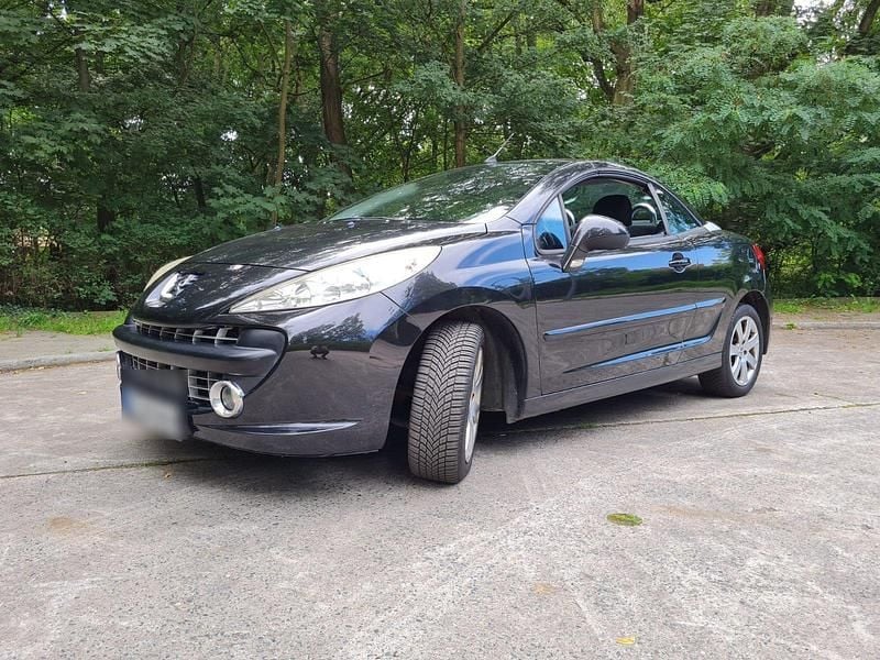 Schwarz Gebraucht 2008 Peugeot 207 CC Cabrio | 2.690 € (Fairer Preis) - Bild 1/4