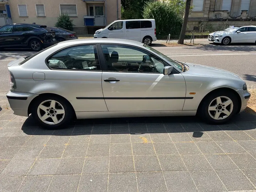 Gebraucht BMW 316 116 PS (85 kW) 2002 Grau Limousine