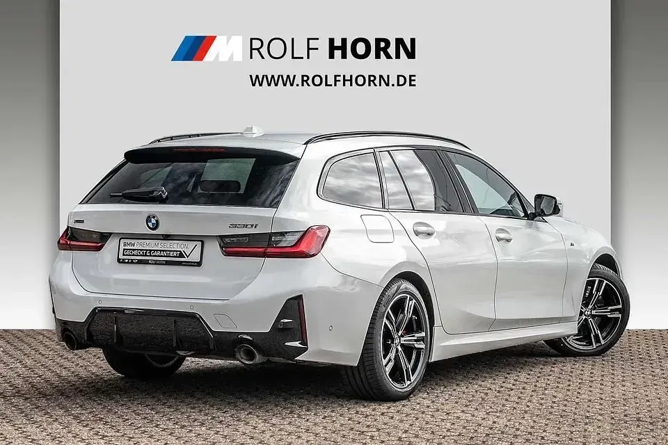 Gebraucht BMW 330 Shadowline 245 PS (180 kW) 2024 Weiß Kombi