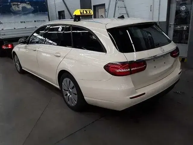 Gebraucht Mercedes E200 160 PS (117 kW) 2020 Beige Kombi