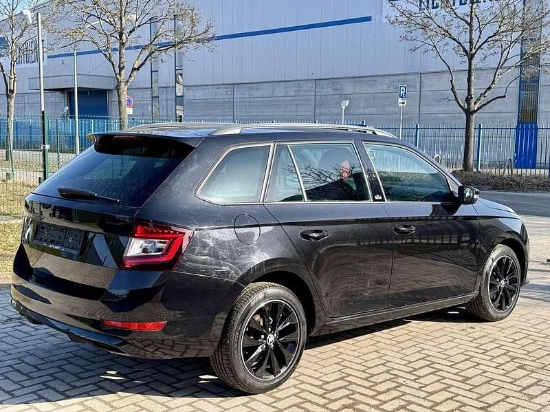 Gebraucht Skoda Fabia Monte Carlo 95 PS (69 kW) 2020 Schwarzmagic perleffekt Kombi
