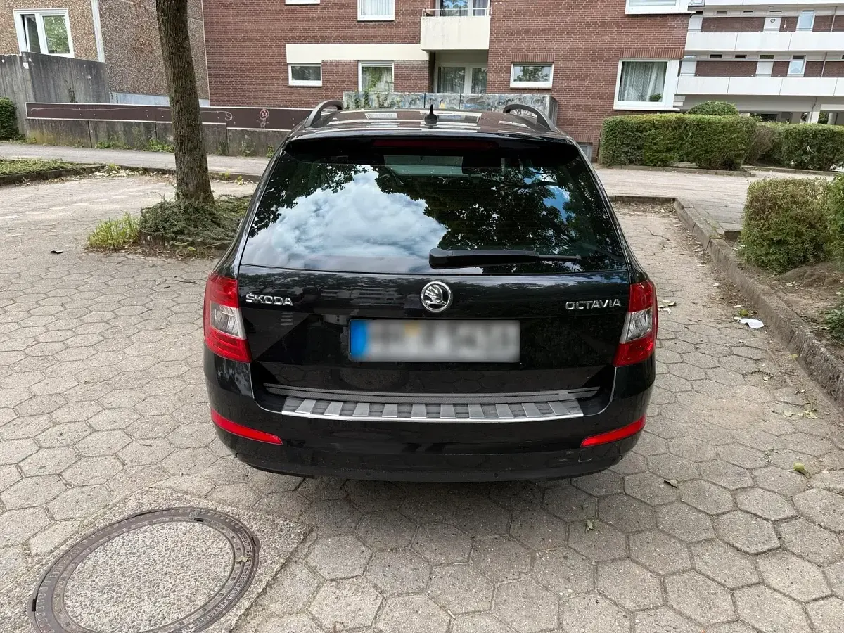 Gebraucht Skoda Octavia 150 PS (110 kW) 2016 Schwarz Kombi