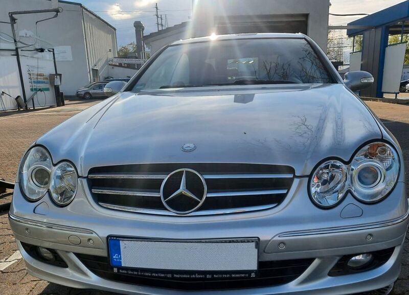 Silber Gebraucht 2009 Mercedes CLK280 Avantgarde Coupé | 6.800 € (Guter Preis) - Bild 1/4