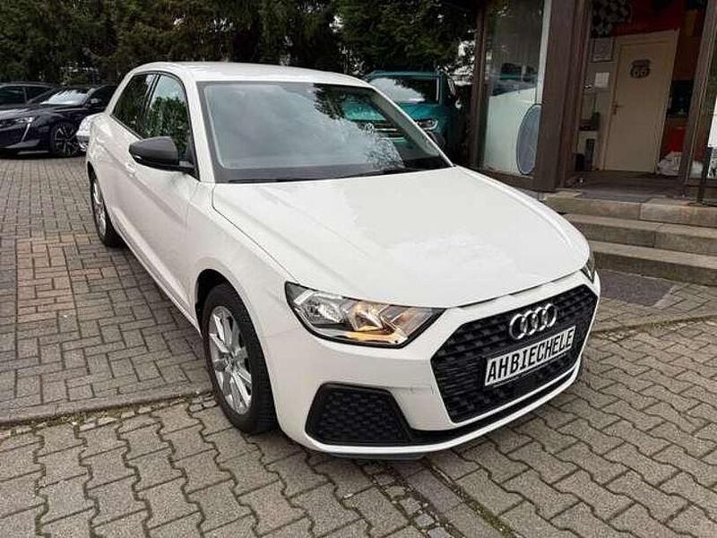 Gebraucht Audi A1 Sportback Basis 116 PS (85 kW) 2019 Weiß Kleinwagen