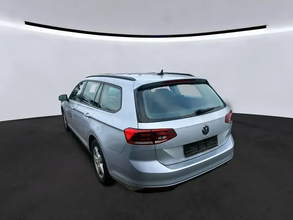 Usata VW Passat 150 CV (110 kW) 2021 Argento Station wagon