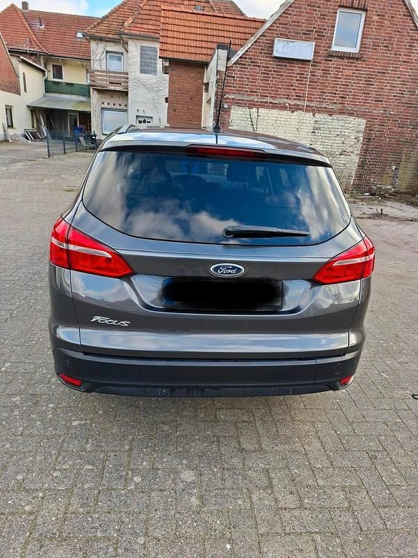 Gebraucht Ford Focus 120 PS (88 kW) 2015 Kombi