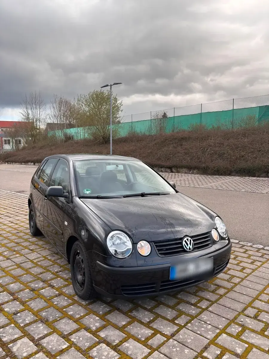 Gebraucht VW Polo Basis 64 PS (47 kW) 2003 Schwarz Kleinwagen