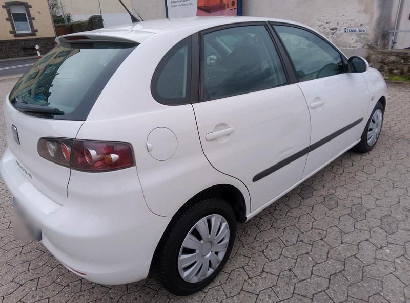 Gebraucht Seat Ibiza 85 PS (62 kW) 2009 Weiß Limousine