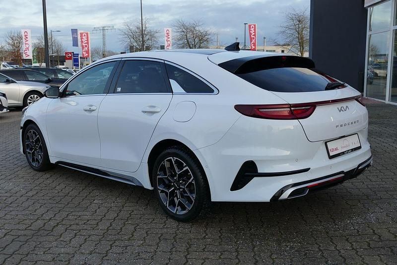 Gebraucht Kia ProCeed GT-Line 120 PS (88 kW) 2022 Cassawhite Kombi