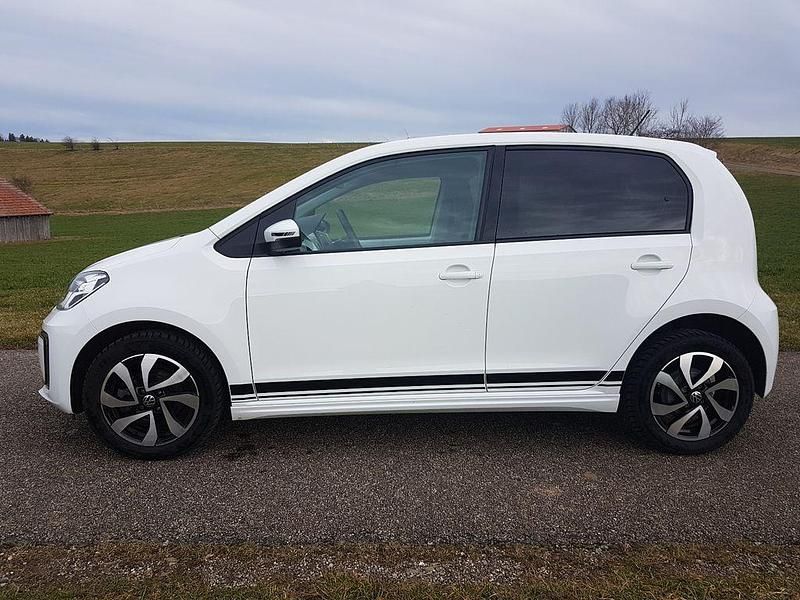 Gebraucht VW e-up! Style 61 kW (83 PS) 2021 Weiß Kleinwagen