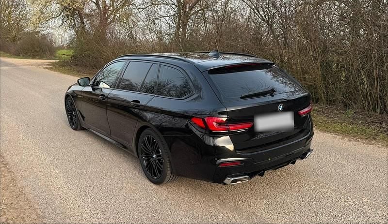 Gebraucht BMW 530 M Performance 265 PS (194 kW) 2019 Schwarz Kombi