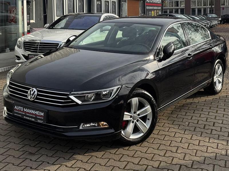 Schwarz Gebraucht 2017 VW Passat Limousine | 14.999 € (Fairer Preis) - Bild 1/4