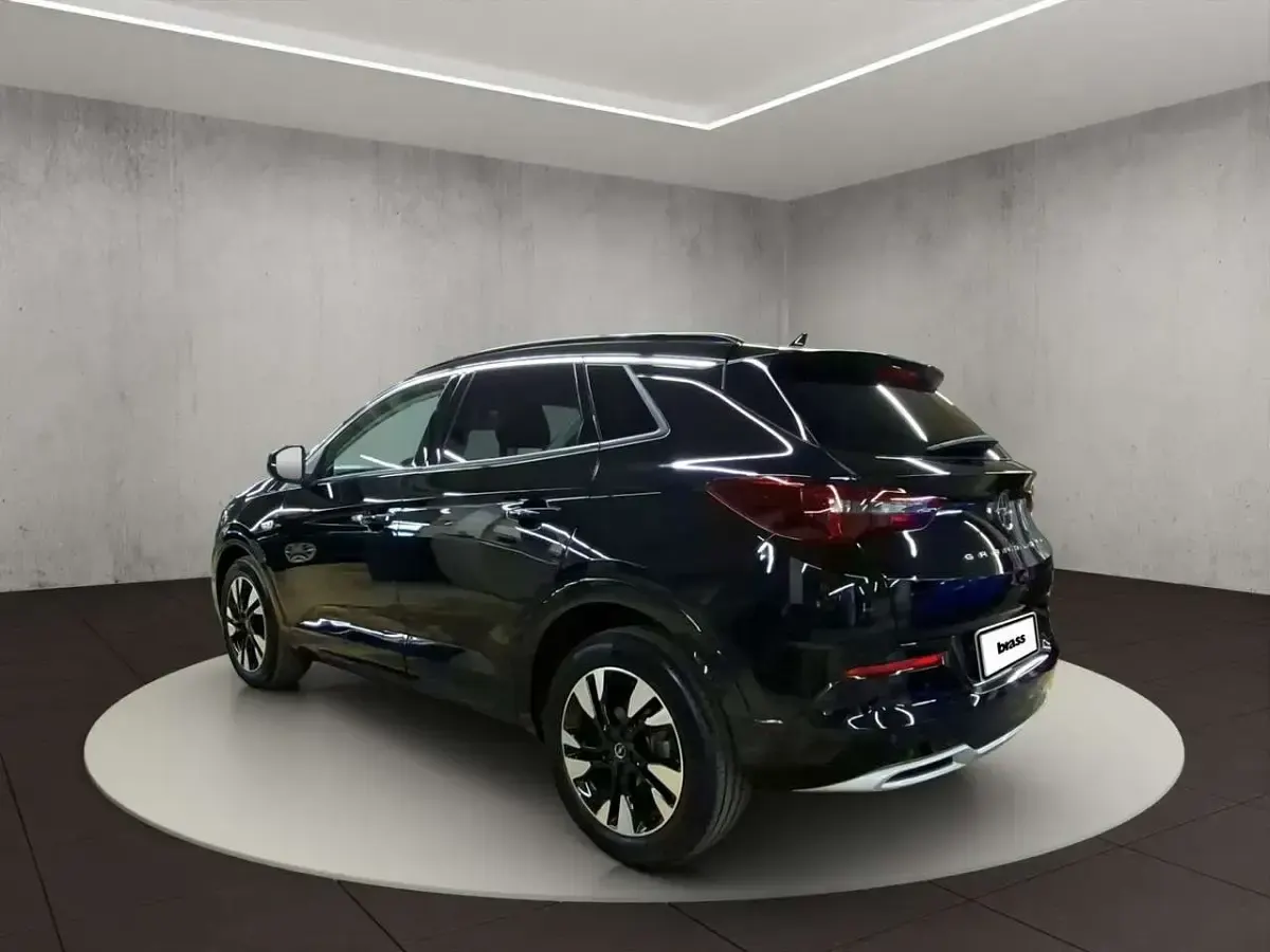 Gebraucht Opel Grandland X Elegance 131 PS (96 kW) 2023 Diamant schwarz / karbon schwarz SUV