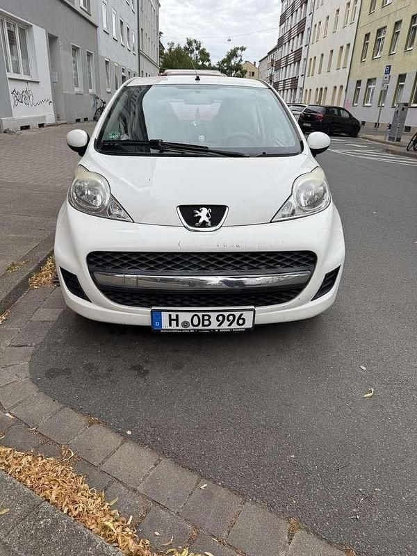 Gebraucht 2010 Peugeot 107 Filou Kleinwagen | 1.200 € (Guter Preis) - Bild 1/4