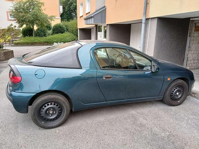 Grün Gebraucht 1997 Opel Tigra Coupé | 1.499 € (Fairer Preis) - Bild 1/4