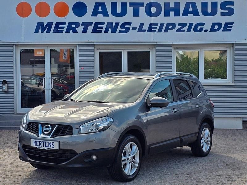 Grau Gebraucht 2013 Nissan Qashqai +2 Tekna SUV | 9.980 € (Fairer Preis) - Bild 1/4