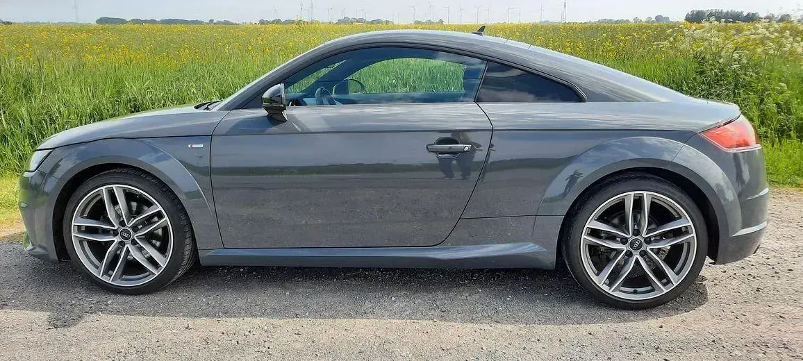 Gebraucht Audi TT Roadster Sport 179 PS (131 kW) 2016 Grau Cabrio