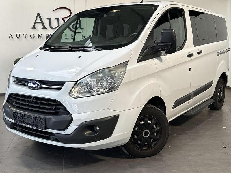 Gebraucht Ford Tourneo 125 PS (91 kW) 2014 Weiß Van / Kleinbus