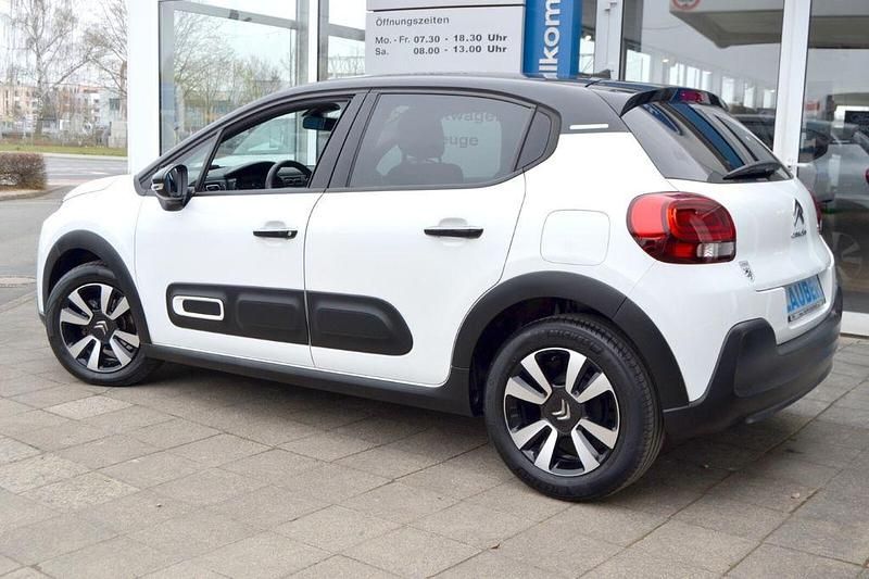 Gebraucht Citroën C3 Shine 82 PS (60 kW) 2022 Polarweiss Kleinwagen