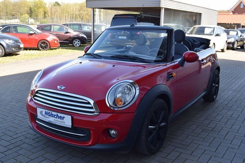 Gebraucht Mini Cooper Cabriolet 122 PS (89 kW) 2011 Rot Cabrio