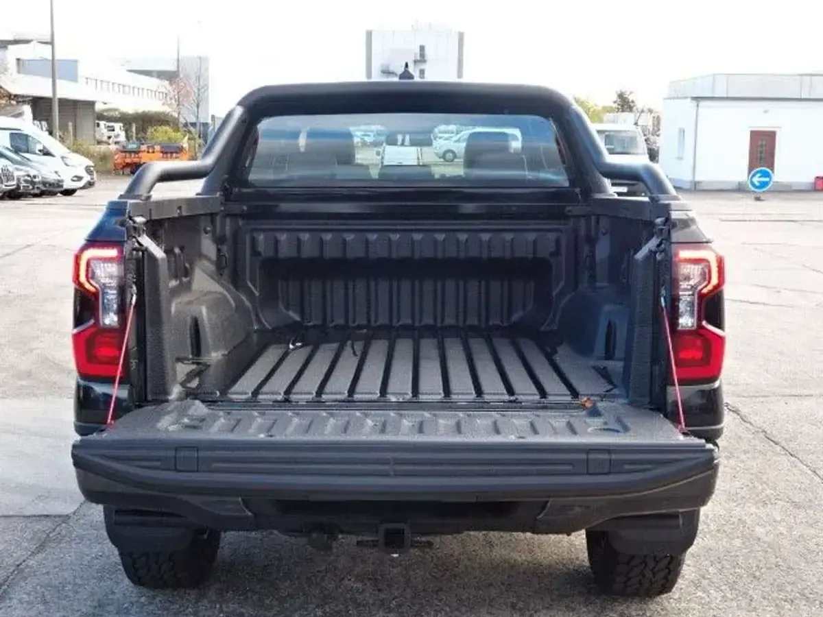 Neu Ford Ranger Tremor 205 PS (150 kW) 2025 Agate black metallic Pickup