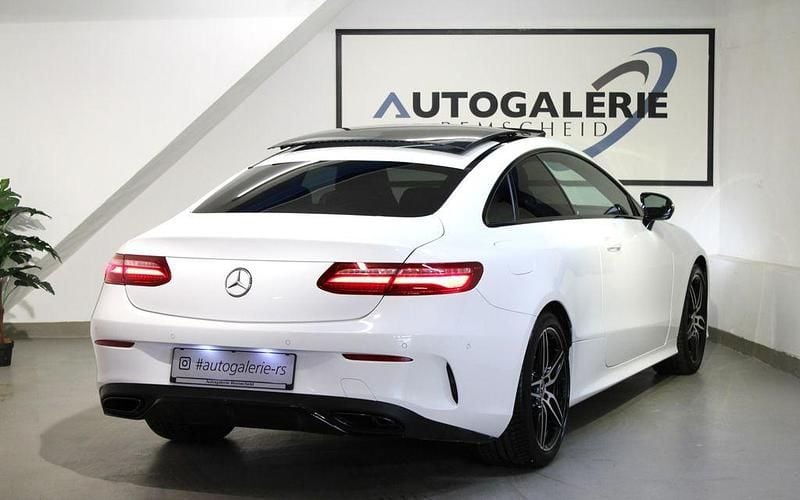 Gebraucht Mercedes E200 AMG line 184 PS (135 kW) 2018 Weiß Coupé
