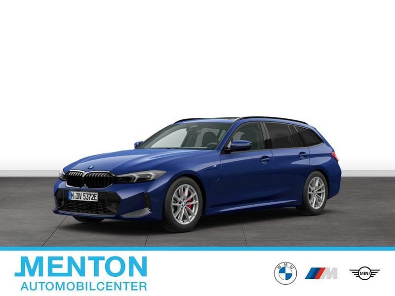 Blau Gebraucht 2024 BMW 330e M Sport Kombi | 49.694 € (Teuer) - Bild 1/2