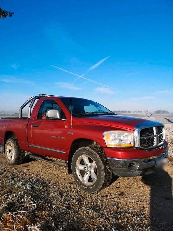 Gebraucht Dodge Ram 345 PS (253 kW) 2006 Rot Pickup
