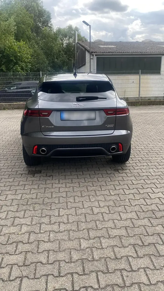 Second-hand Jaguar E-Pace 300 CP (220 kW) 2020 Gri SUV