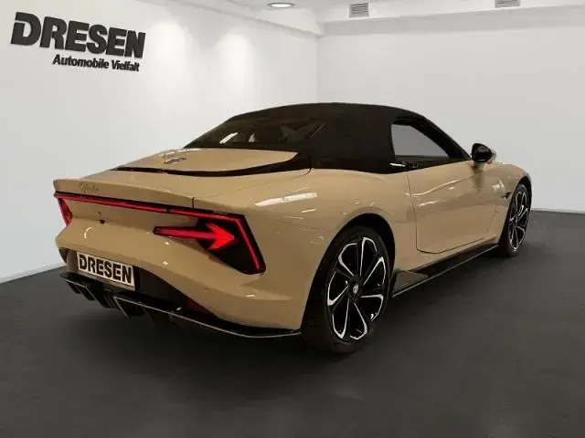 Usata MG Cyberster 375 kW (510 CV) 2026 Bianco Cabrio
