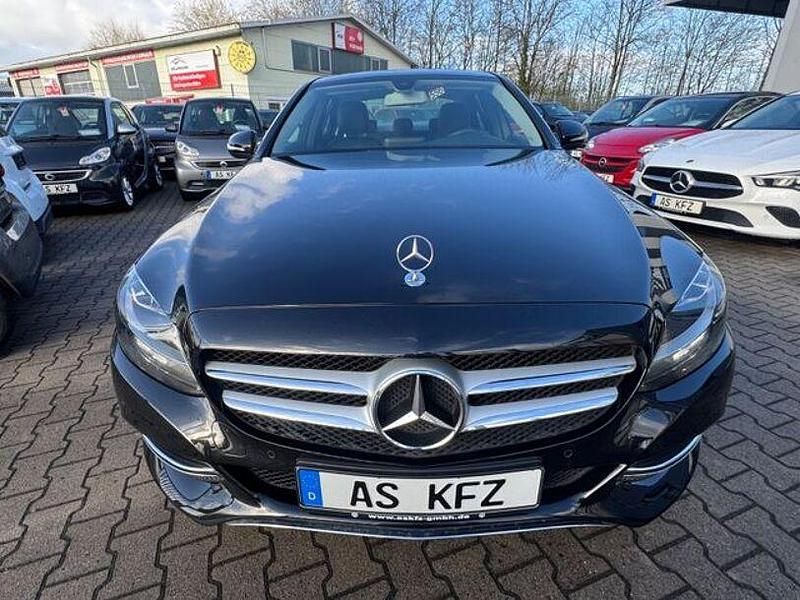 Gebraucht Mercedes C180 156 PS (114 kW) 2014 Schwarz Limousine