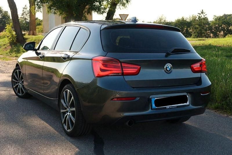 Gebraucht BMW 118 136 PS (100 kW) 2018 Grau Kleinwagen