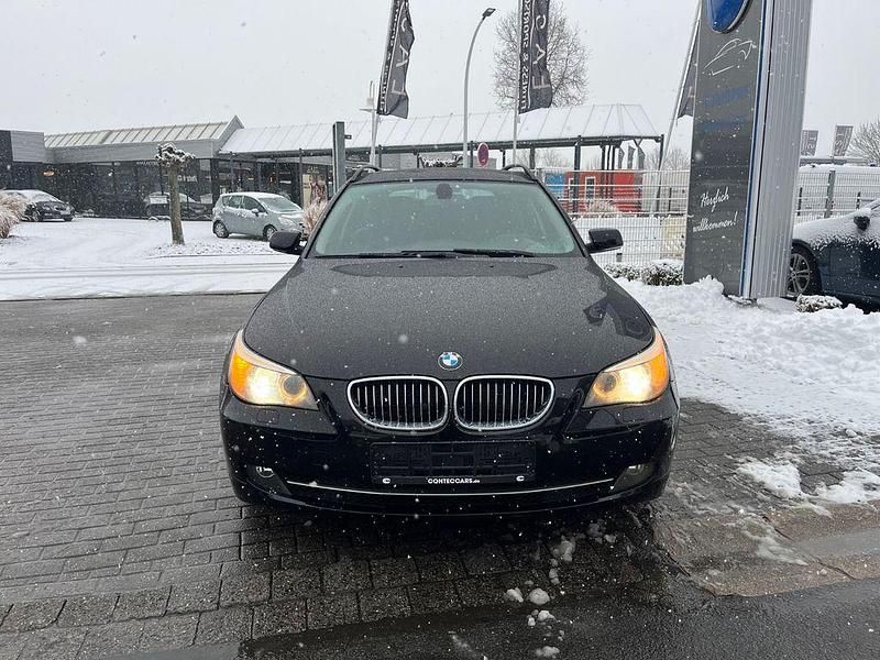 Gebraucht BMW 525 Advantage 197 PS (144 kW) 2009 Schwarz Kombi