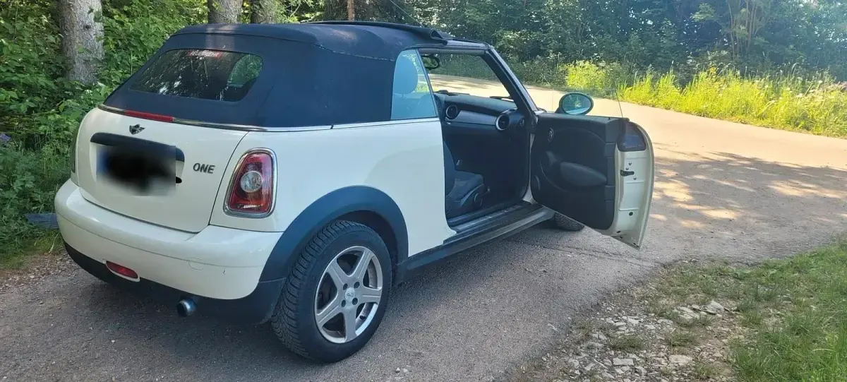 Gebraucht Mini One Cabriolet 98 PS (72 kW) 2010 Weiß Cabrio